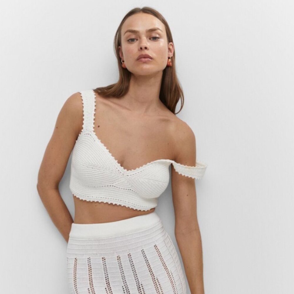 Mango Knitted cropped Top (White)